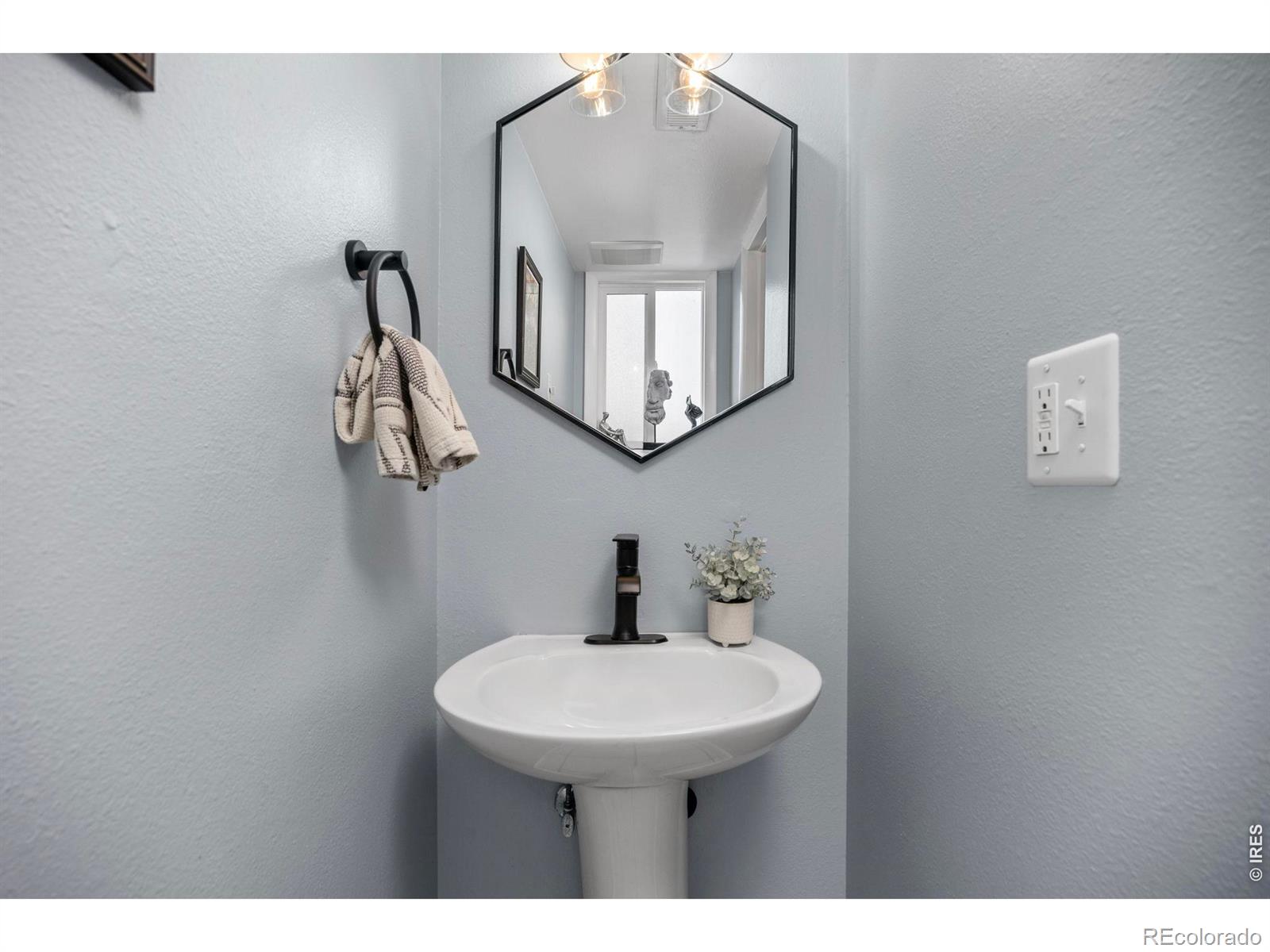 7702 Devonshire Court Boulder CO 80301