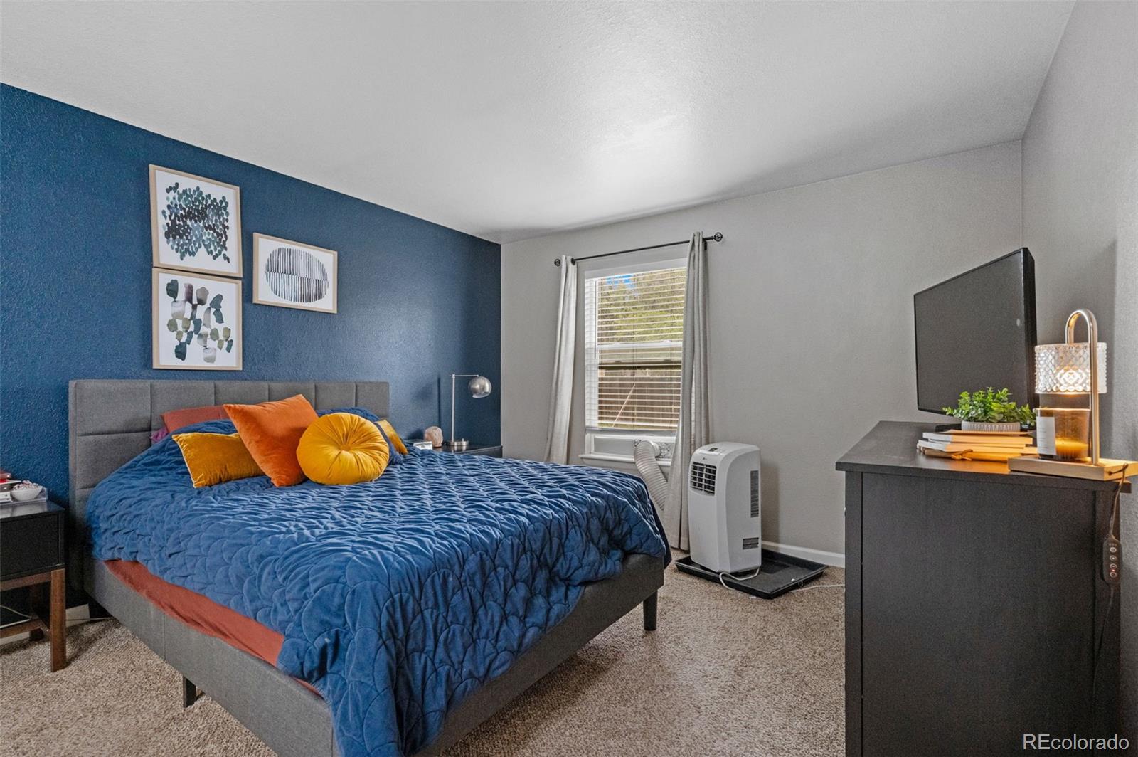4432 Elkhart Street Denver CO 80239