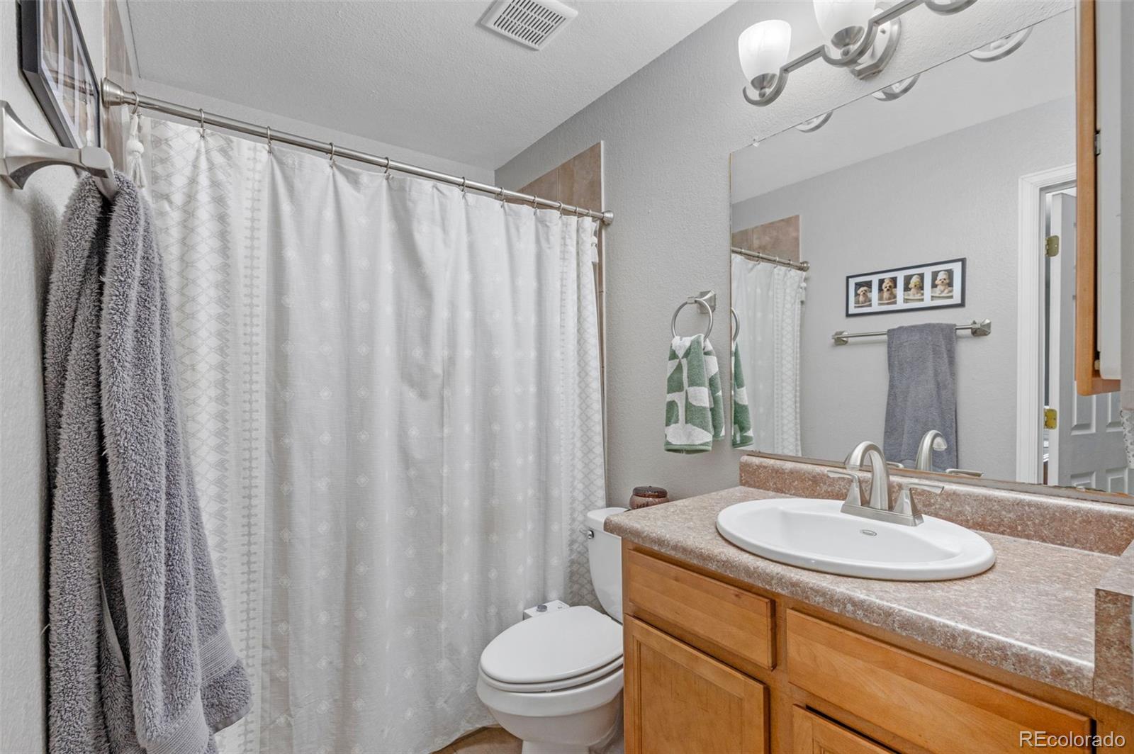 4432 Elkhart Street Denver CO 80239