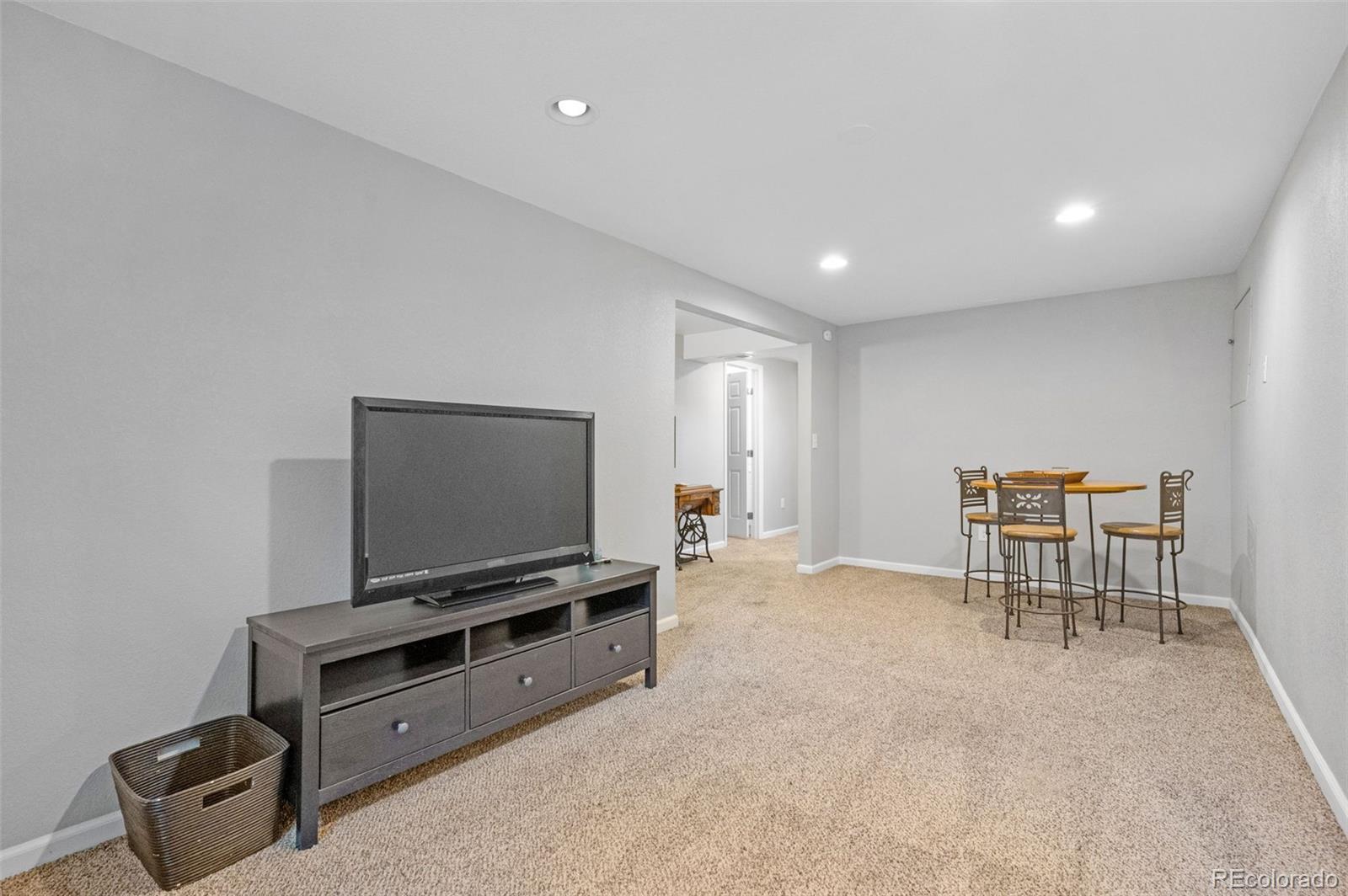 4432 Elkhart Street Denver CO 80239