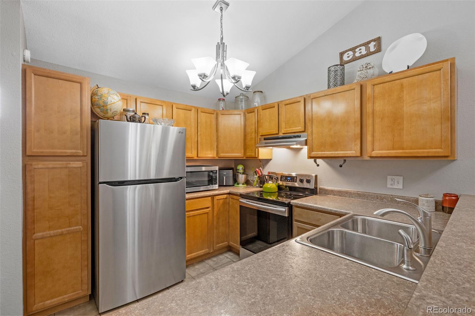 4432 Elkhart Street Denver CO 80239