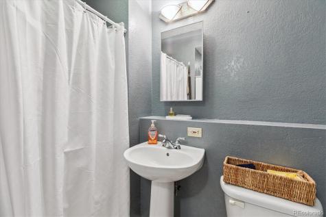 19061 E Oxford Drive Aurora CO 80013