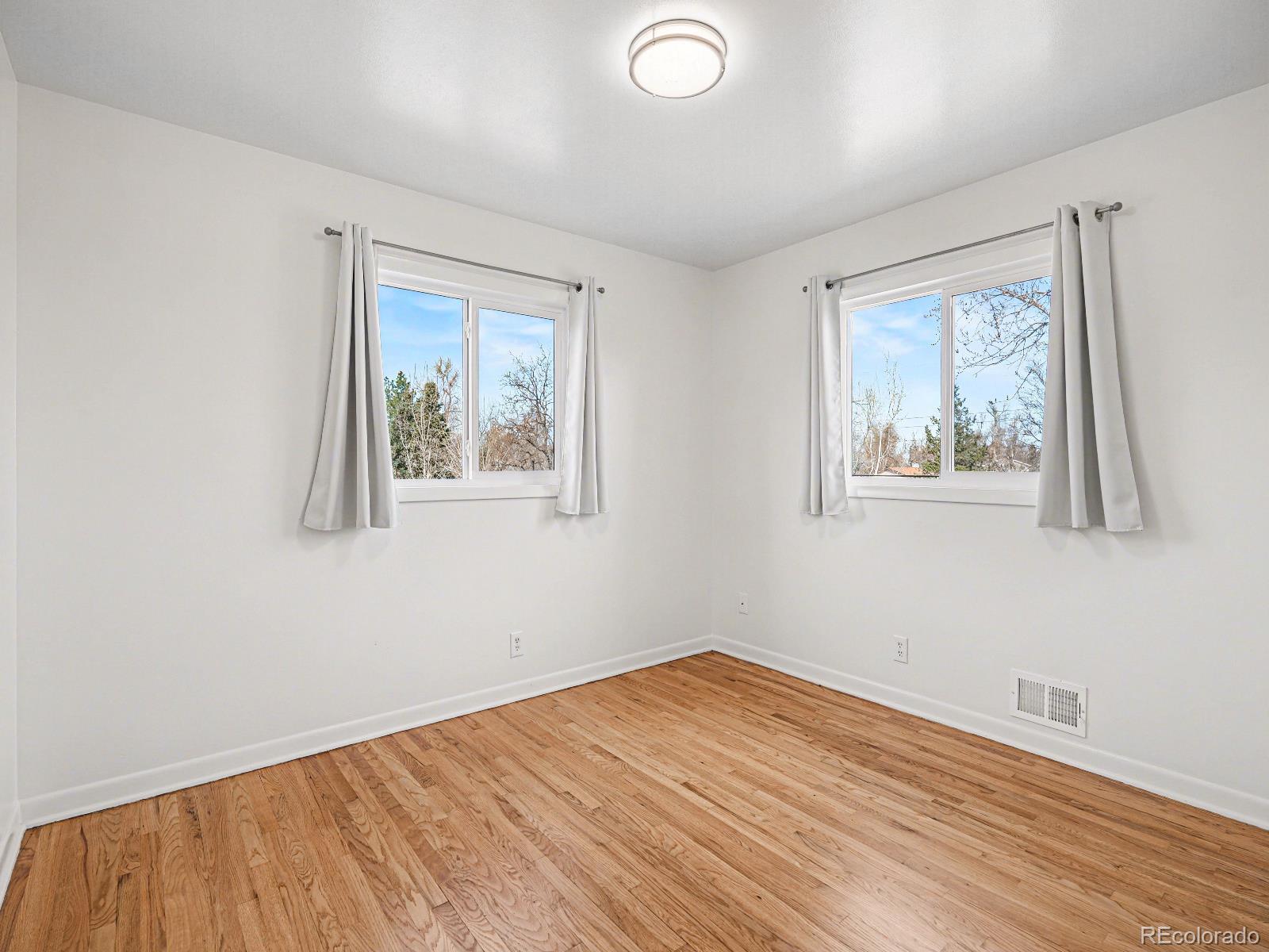 2155 E Noble Place Centennial CO 80121
