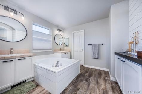 10810 Mountshire Circle Highlands Ranch CO 80126