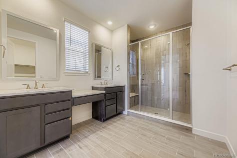 24515 E Kettle Court Aurora CO 80016