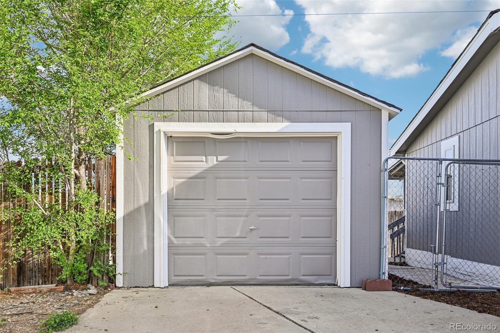 7041 Ash Court Commerce City CO 80022