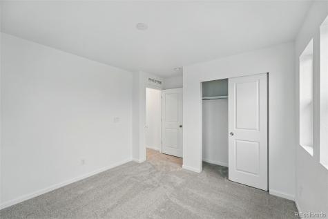 8840 Whiteclover Street Littleton CO 80125