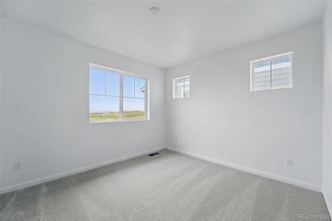 8840 Whiteclover Street Littleton CO 80125