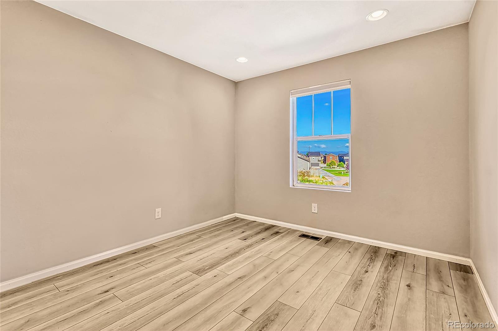 4716 Jasper Street Denver CO 80239