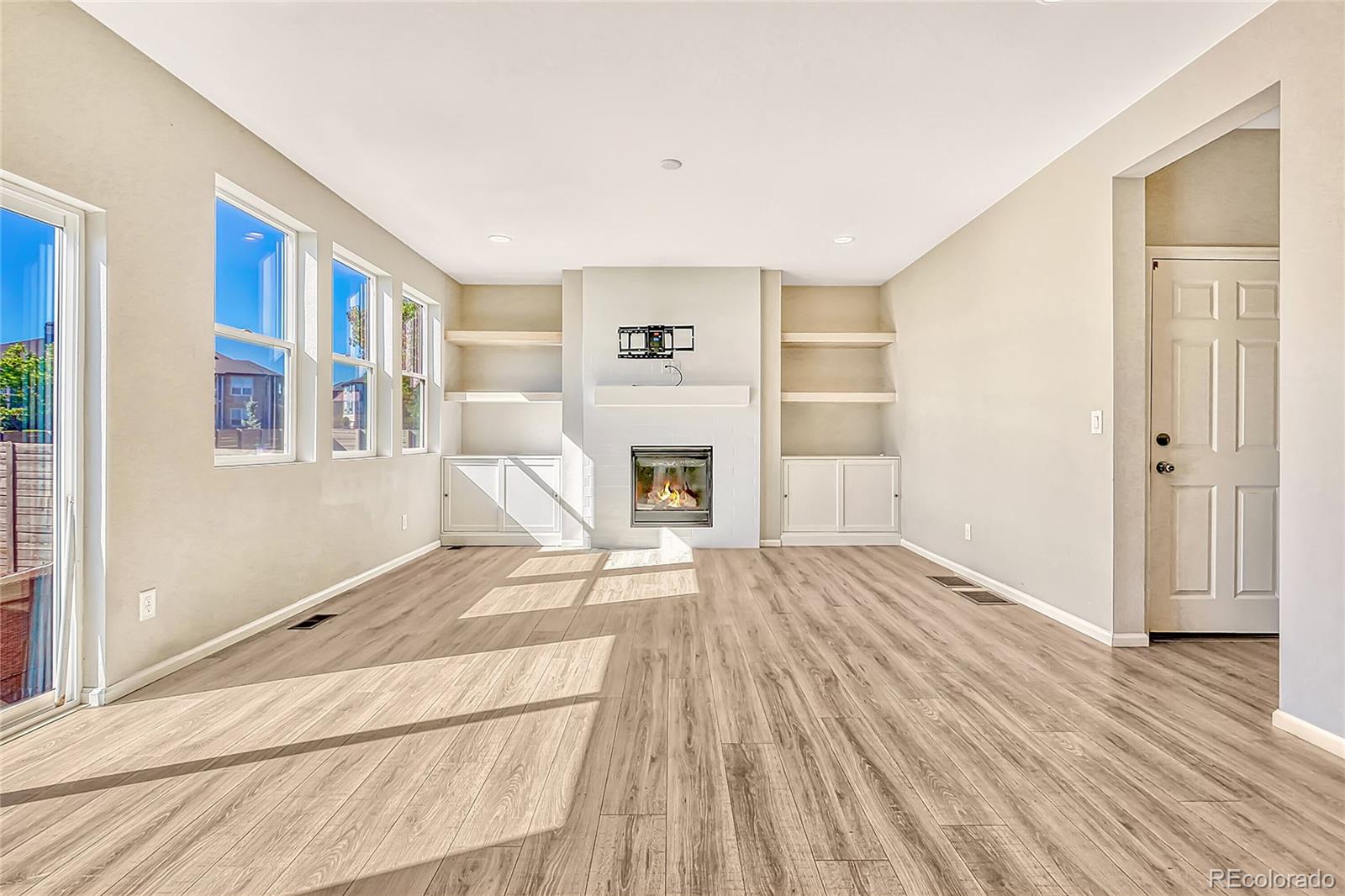 4716 Jasper Street Denver CO 80239