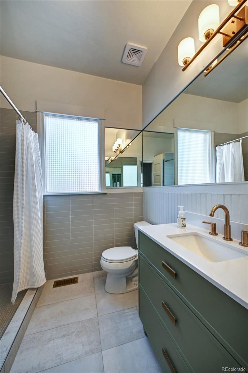 3869 Newton Street Denver CO 80211