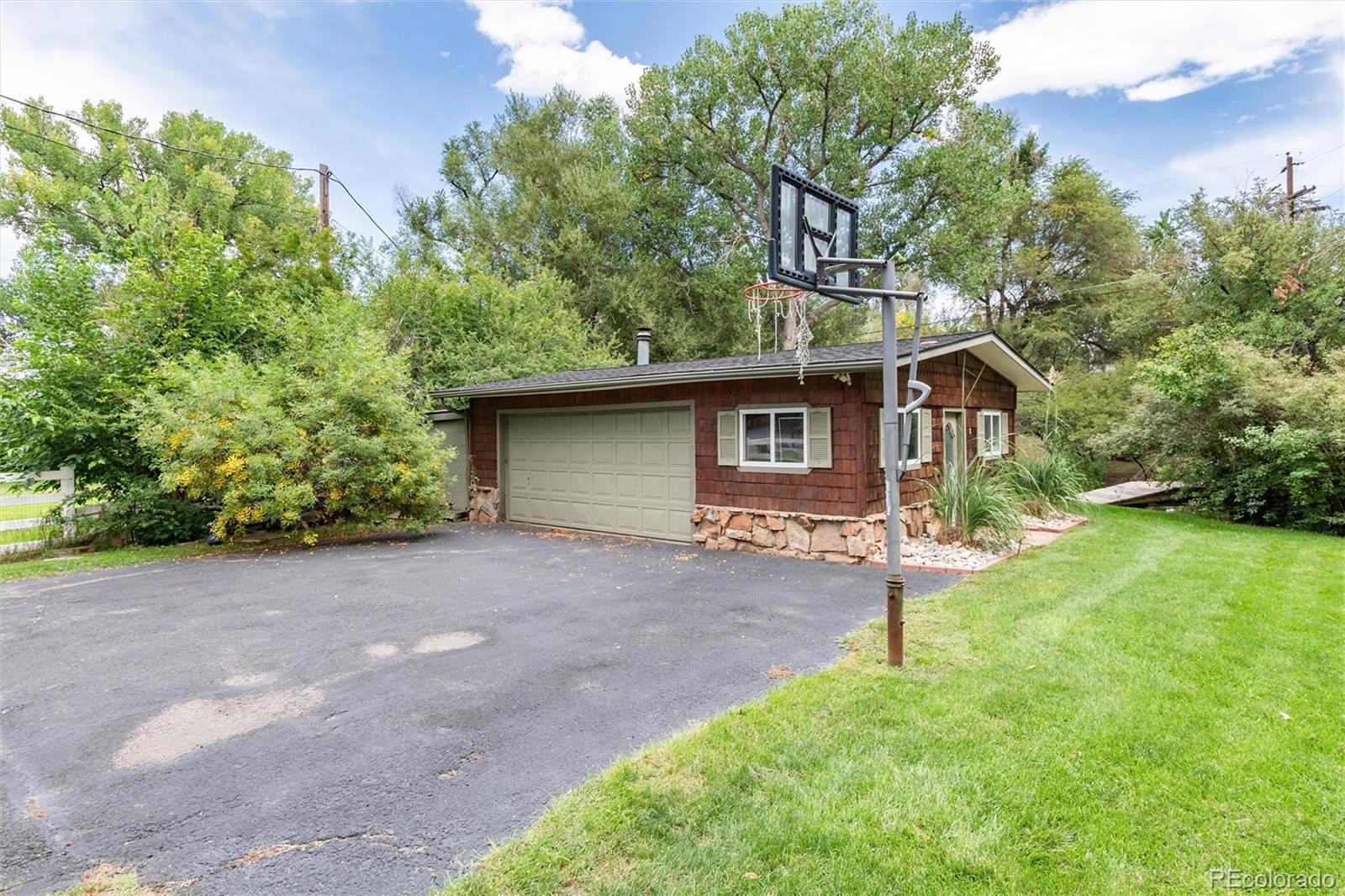 730 Crescent Lane Lakewood CO 80214