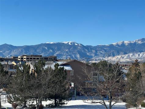 2528 Willow Glen Drive Colorado Springs CO 80920