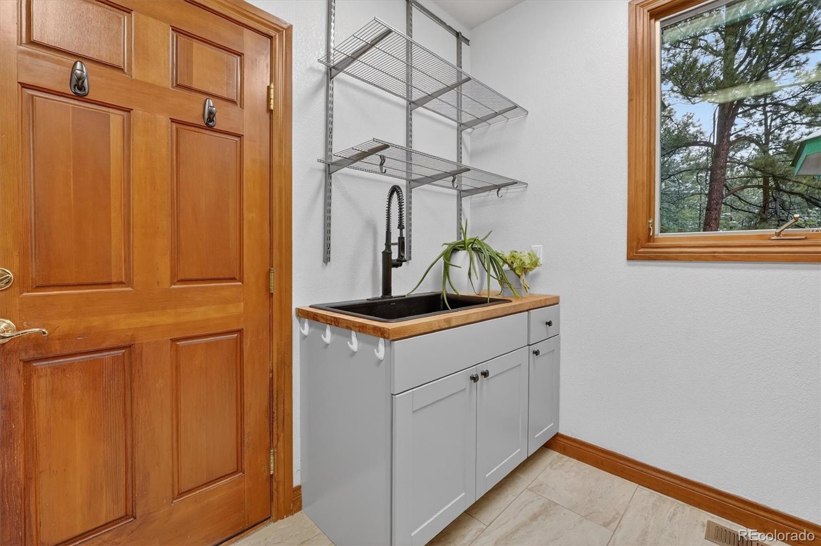 916 Tenderfoot Drive Larkspur CO 80118