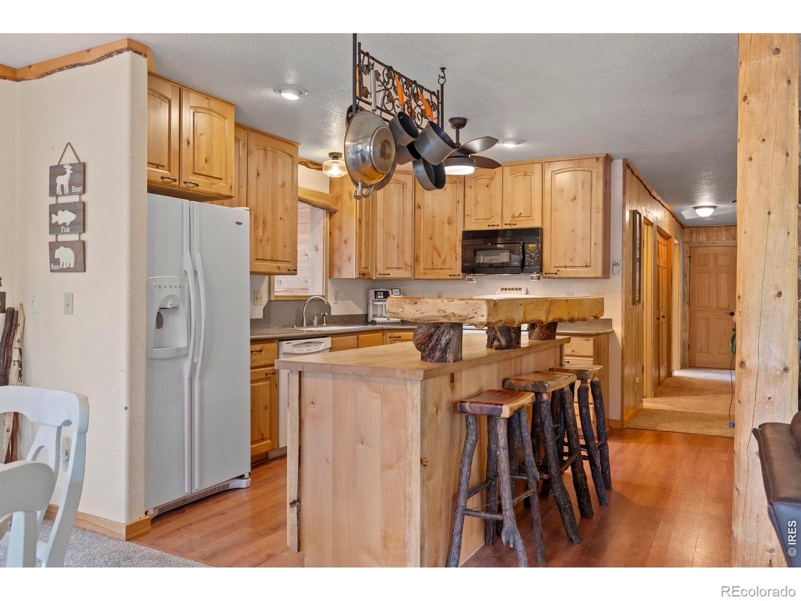 428 Rustic Road Bellvue CO 80512
