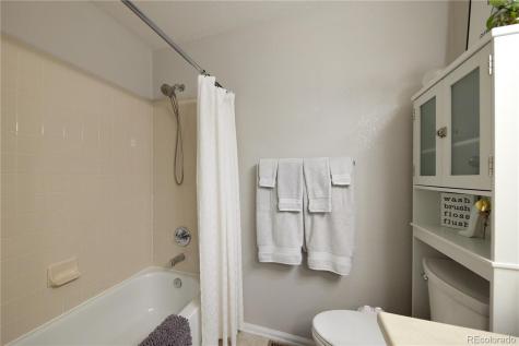 5440 S Versailles Way Aurora CO 80015