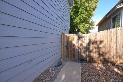5440 S Versailles Way Aurora CO 80015