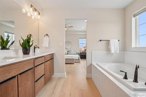 7319 S Yantley Way Aurora CO 80016
