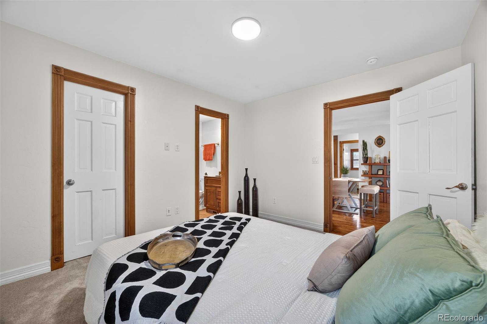 4857 S Logan Street Englewood CO 80113