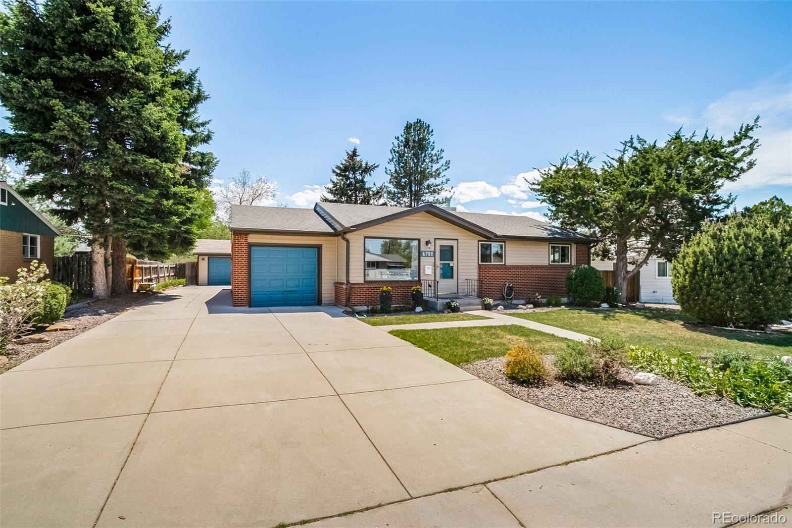 6780 S Albion Way Centennial CO 80122