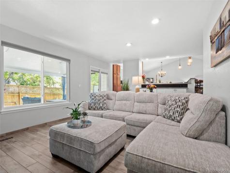12162 W Lake Avenue Littleton CO 80127