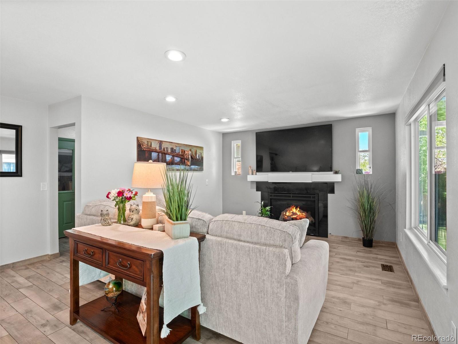 12162 W Lake Avenue Littleton CO 80127