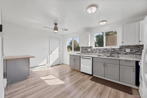 1154 S Truckee Way Aurora CO 80017