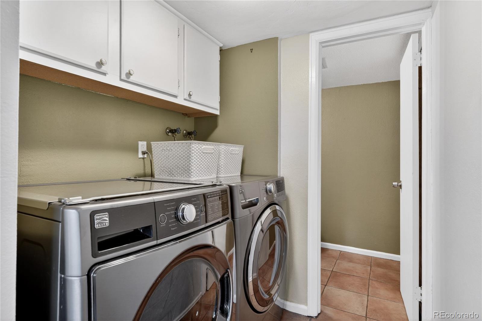 6233 S Dover Street Littleton CO 80123