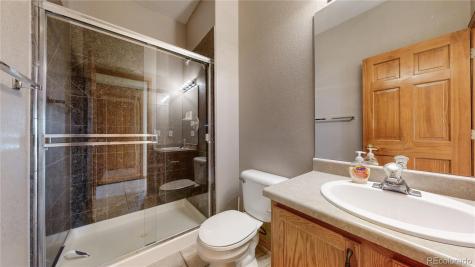 5904 S Ukraine Street Aurora CO 80015