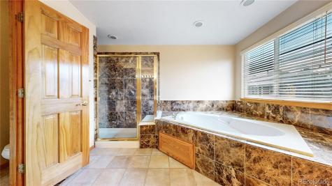 5904 S Ukraine Street Aurora CO 80015