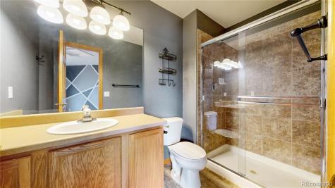 5904 S Ukraine Street Aurora CO 80015