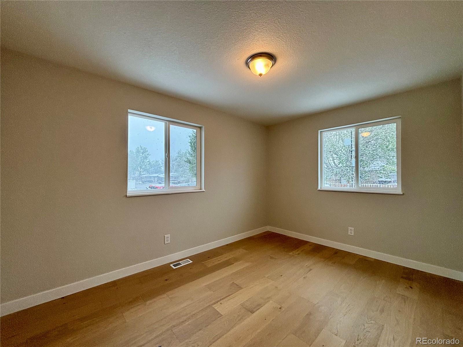5564 Xapary Way Denver CO 80239