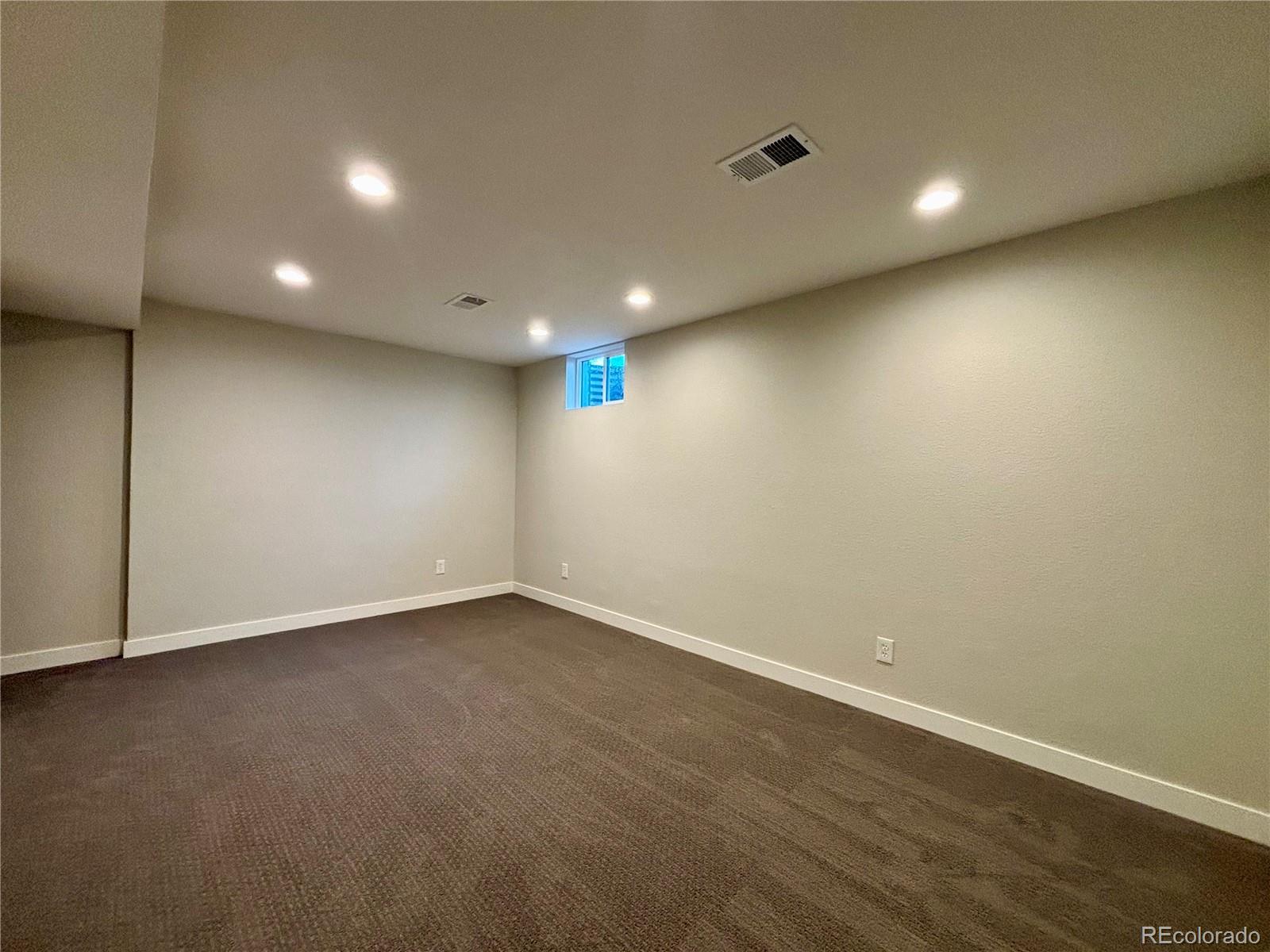 5564 Xapary Way Denver CO 80239