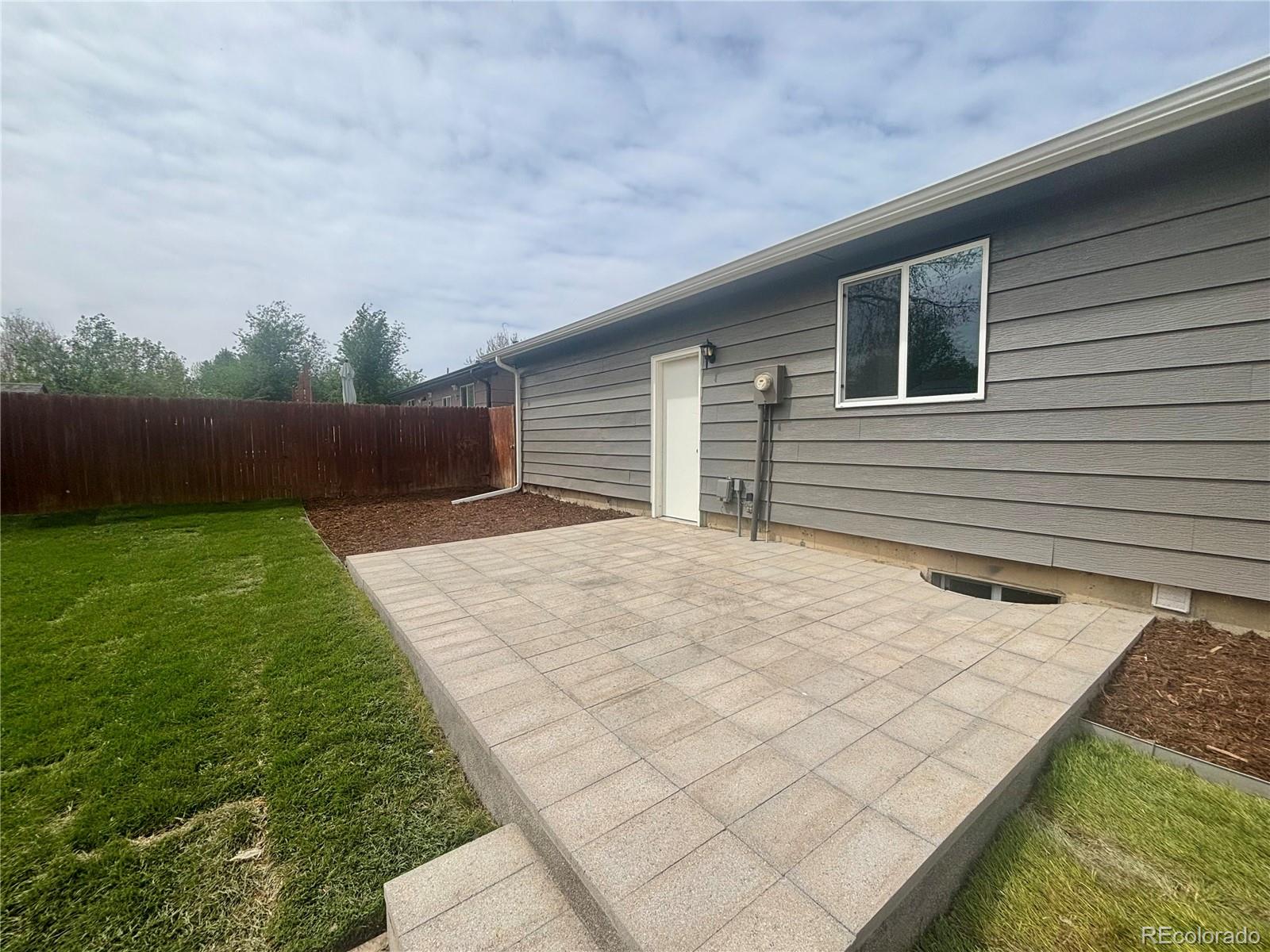 5564 Xapary Way Denver CO 80239