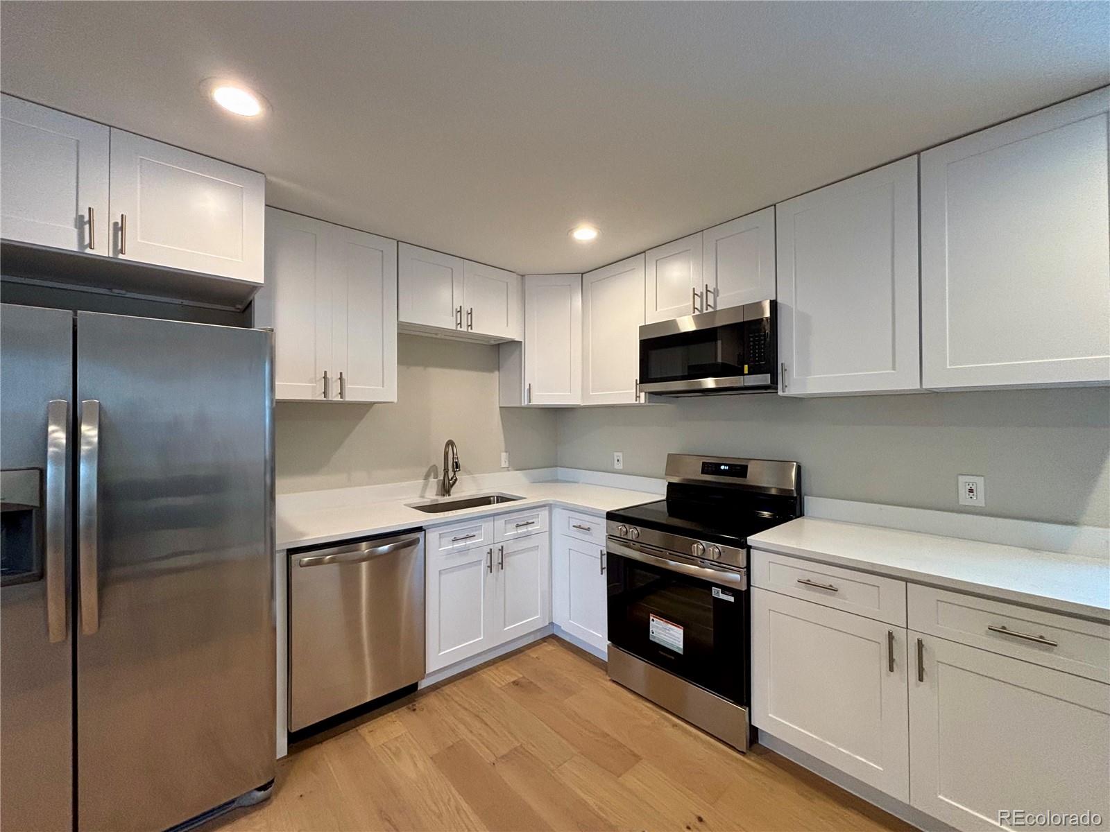 5564 Xapary Way Denver CO 80239