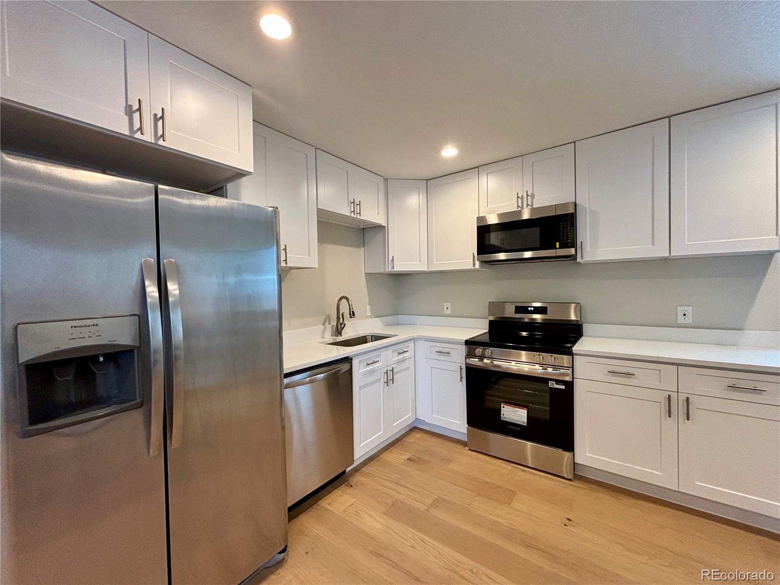 5564 Xapary Way Denver CO 80239