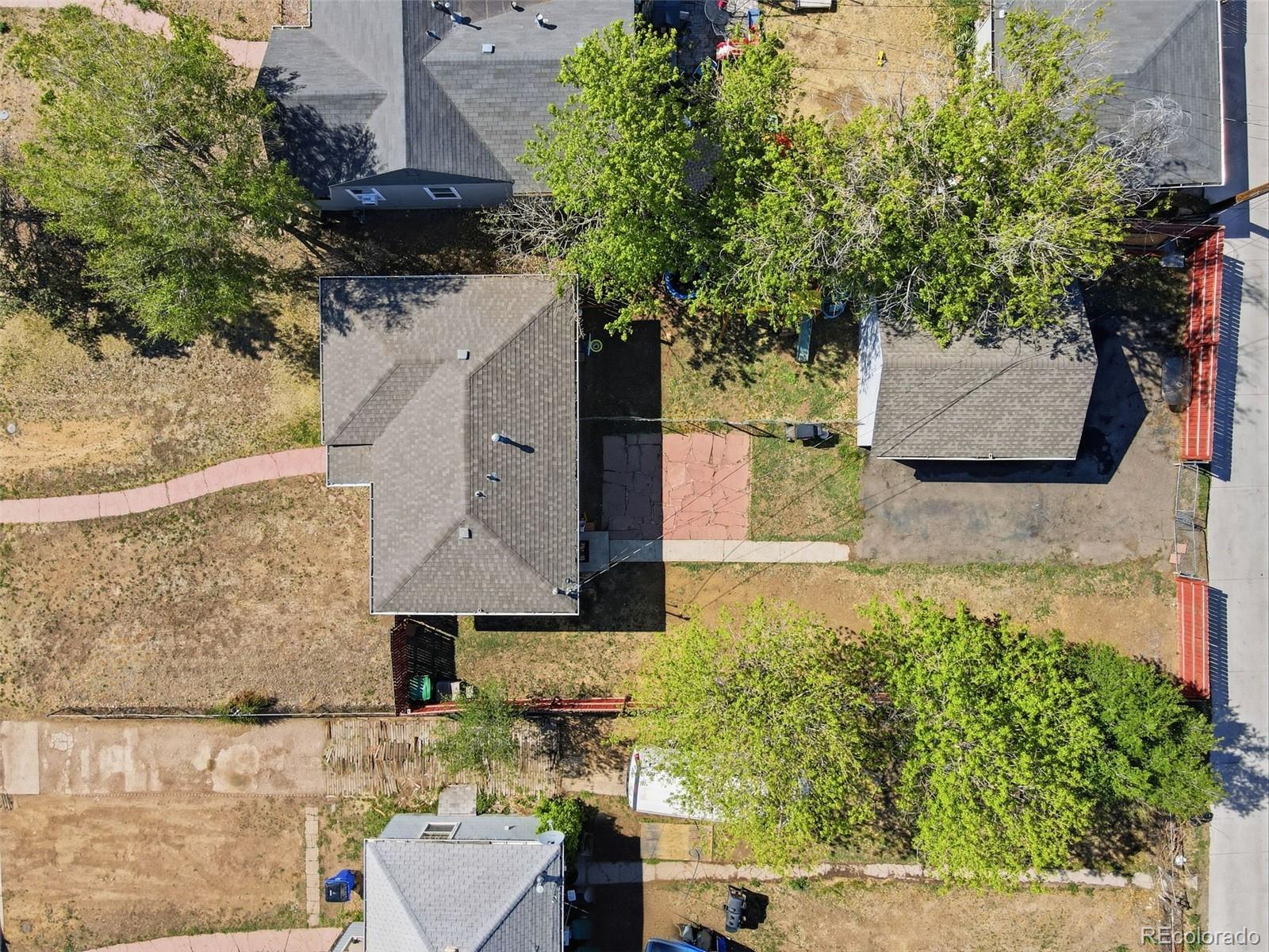 1257 Macon Aurora CO 80010