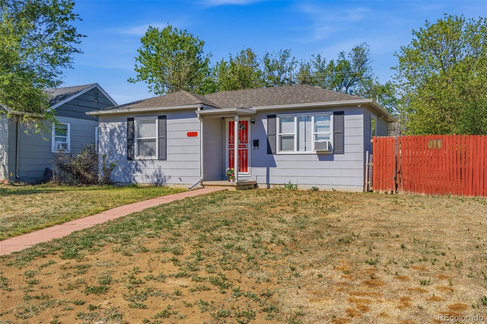 1257 Macon Aurora CO 80010