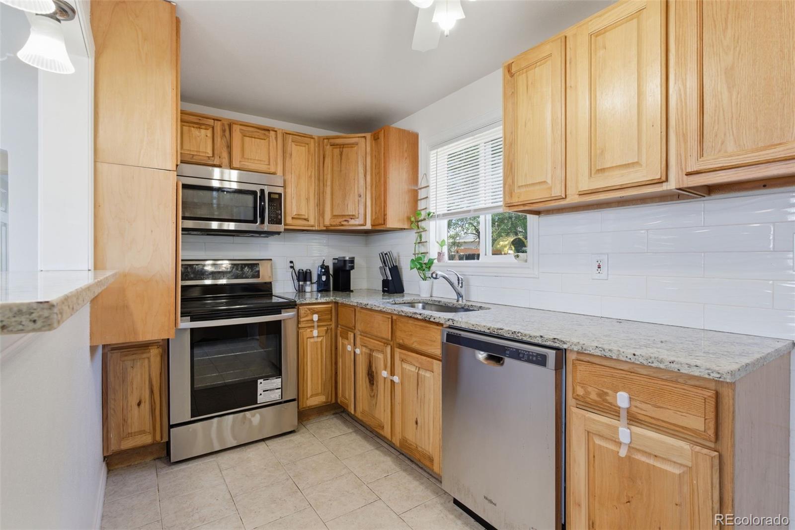 1257 Macon Aurora CO 80010