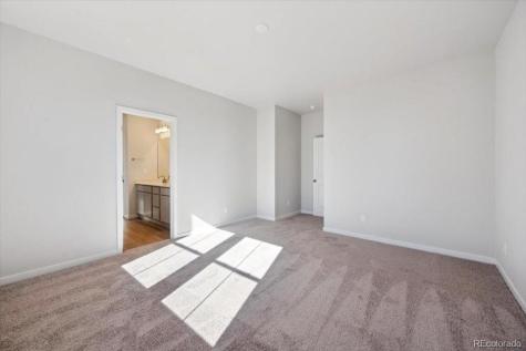 4709 N Valdai Court Aurora CO 80019