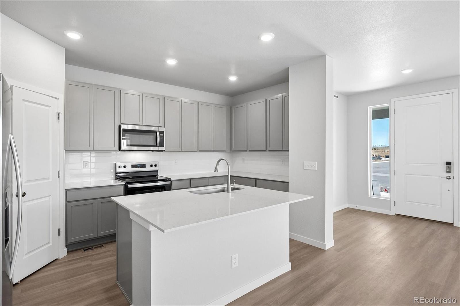 4709 N Valdai Court Aurora CO 80019