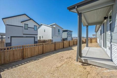 4709 N Valdai Court Aurora CO 80019