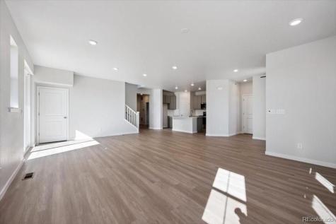 4709 N Valdai Court Aurora CO 80019