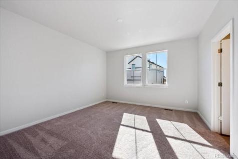 4709 N Valdai Court Aurora CO 80019
