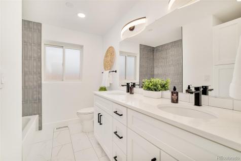 621 S Harrison Lane Denver CO 80209