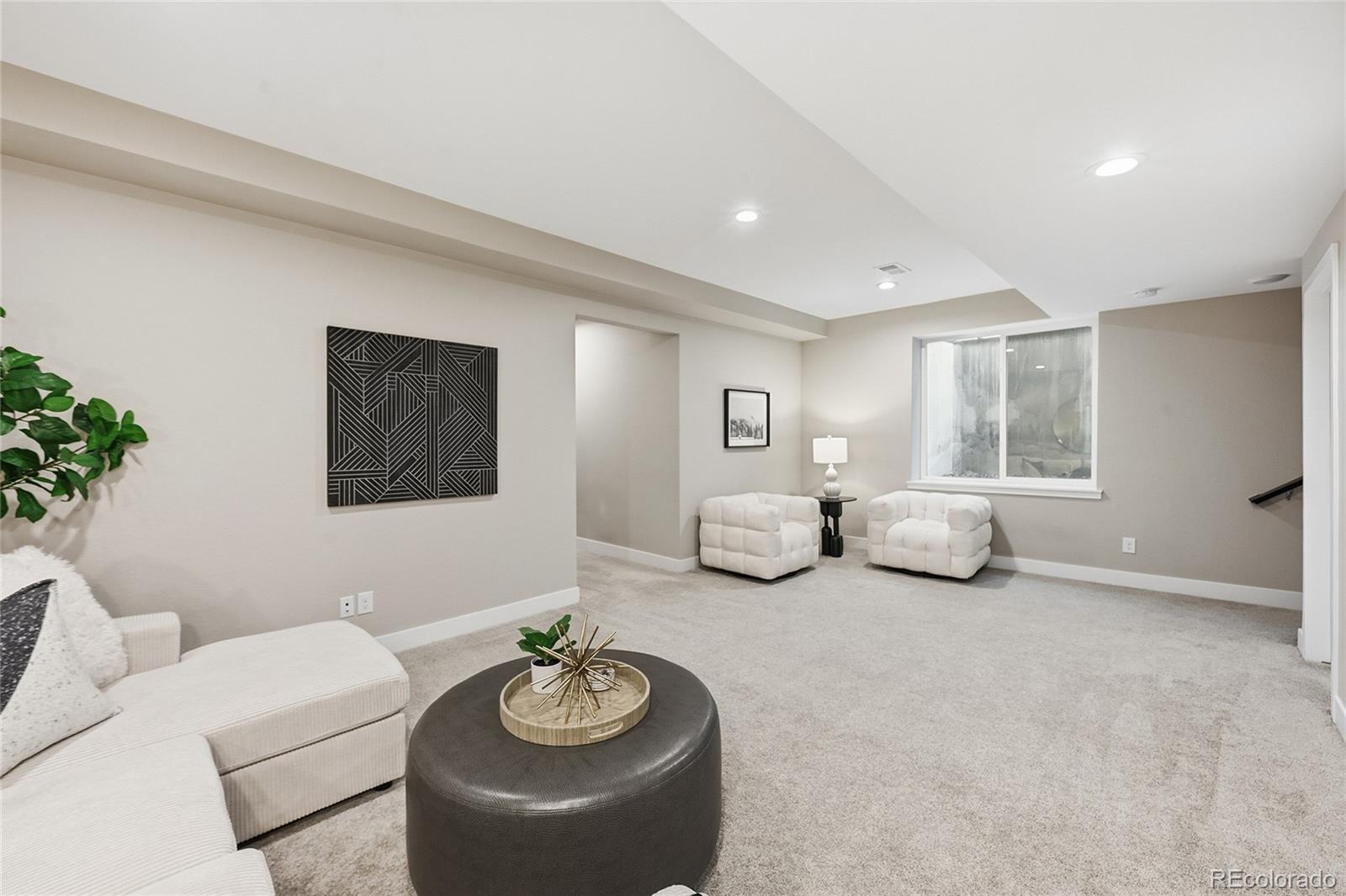 6167 N Dallas Way Denver CO 80238