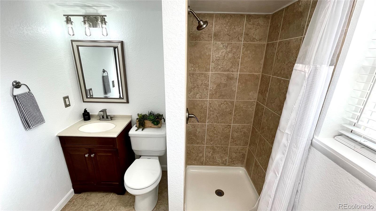 2149 S Kittredge Way Aurora CO 80013