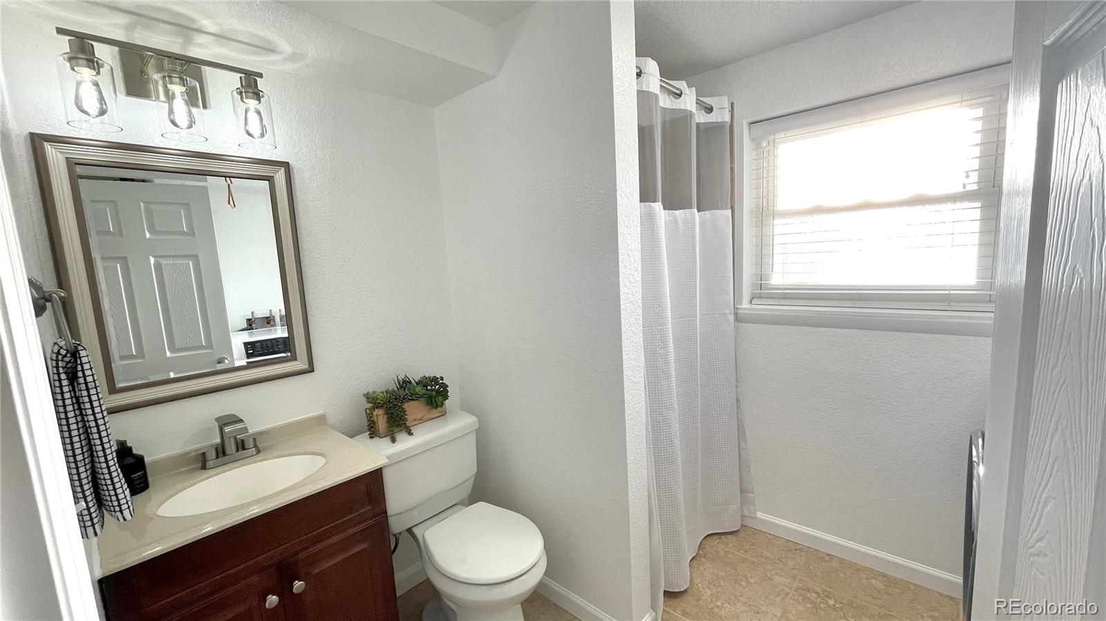 2149 S Kittredge Way Aurora CO 80013