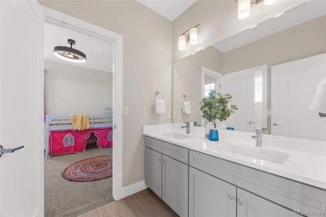 7184 S Shady Grove Court Aurora CO 80016