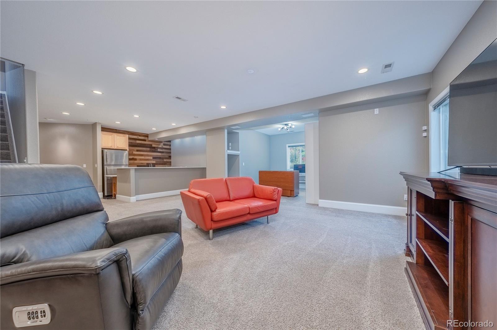 7911 Beverly Boulevard Castle Pines CO 80108